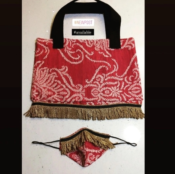 Meet your Posher, Tiffany - Picture 1 of 1